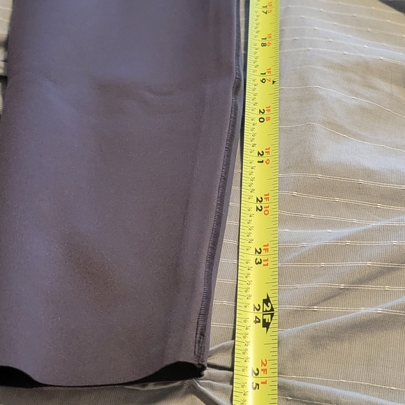 Nike Go Women's Firm-Support High-Waisted 7/8 Leggings with Pockets - Picture 12 of 12